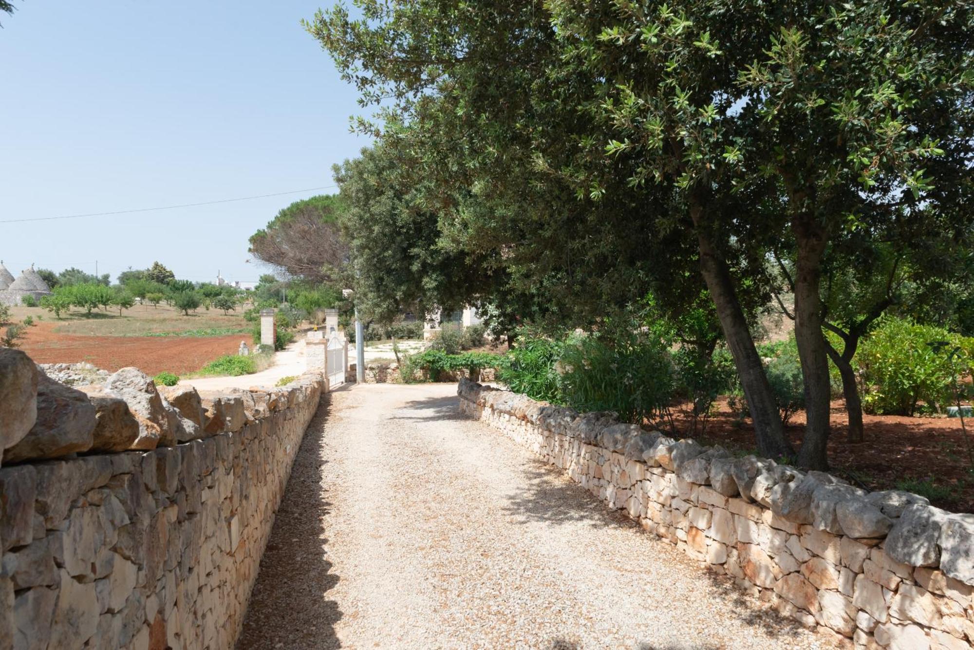 Villa Trullo Filippo With Exclusive Pool Cisternino Exterior foto