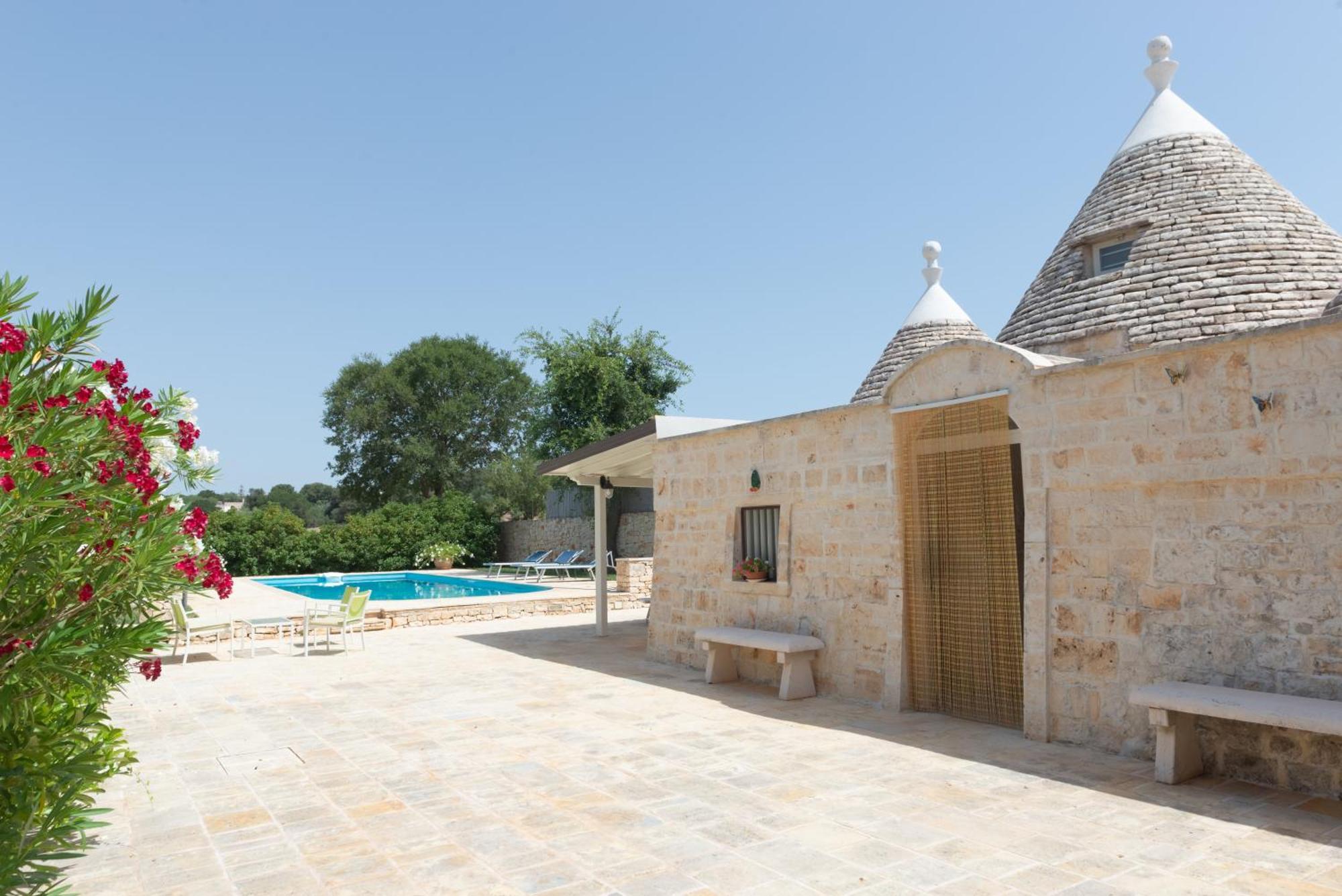 Villa Trullo Filippo With Exclusive Pool Cisternino Exterior foto
