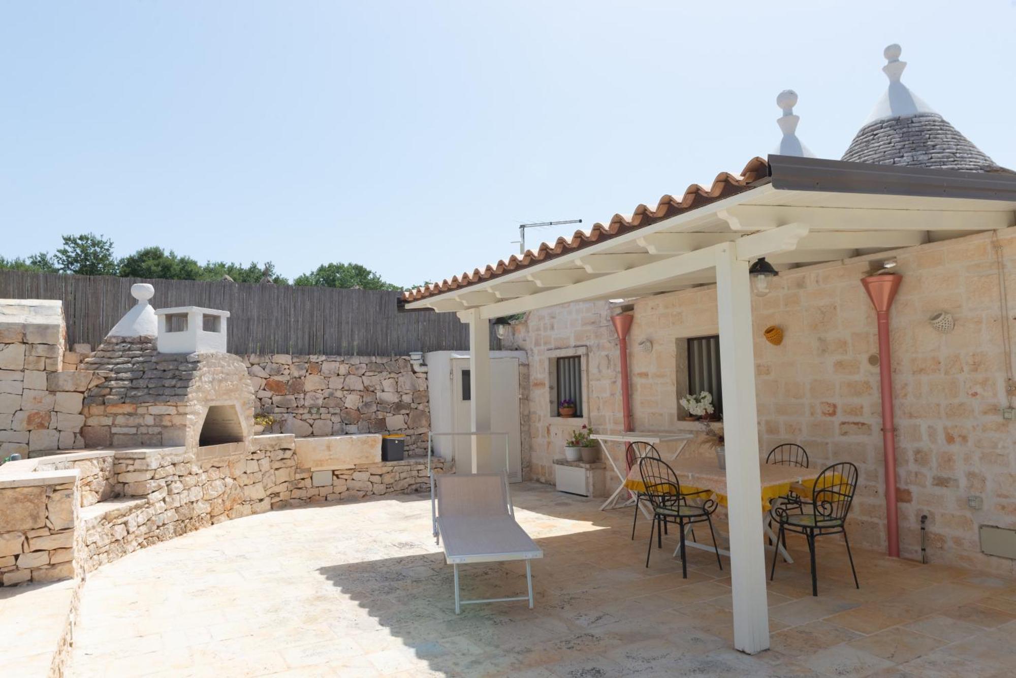 Villa Trullo Filippo With Exclusive Pool Cisternino Exterior foto